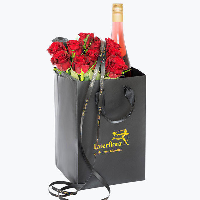 10 røde roser og cider i gavepose